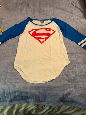 DC Comics Women's White & Blue Raglan Tee with Red Superman Logo